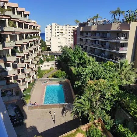 150 M De La Plage. Proche Monaco. Terrasse Piscine *